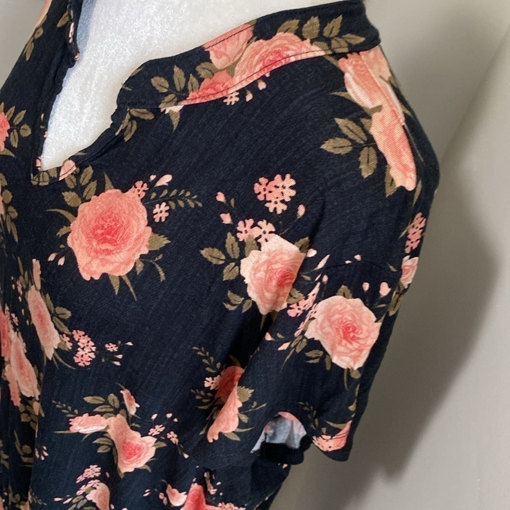 Lularoe Floral Layla Roses Black Pink NWT - Picture 3 of 6